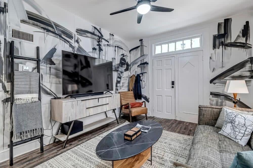 Contemporary Apartment - 5 Min To Tiaa Bank Field! Jacksonville Bagian luar foto